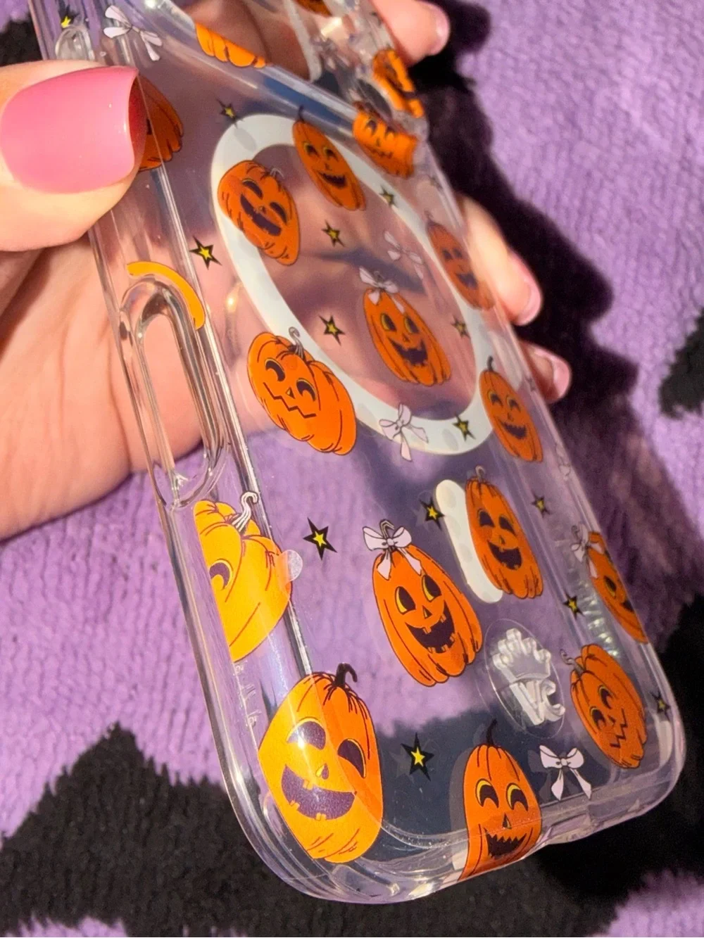 Velvet Caviar fits iphone